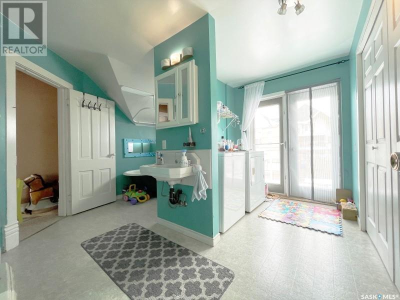 56 Athabasca Street W, Moose Jaw, Saskatchewan  S6H 2B5 - Photo 12 - SK004214