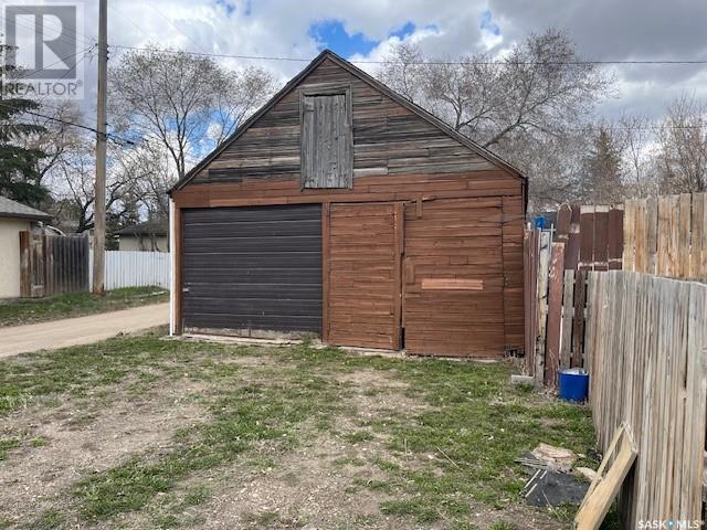 Property at 201 R AVENUE N image 5
