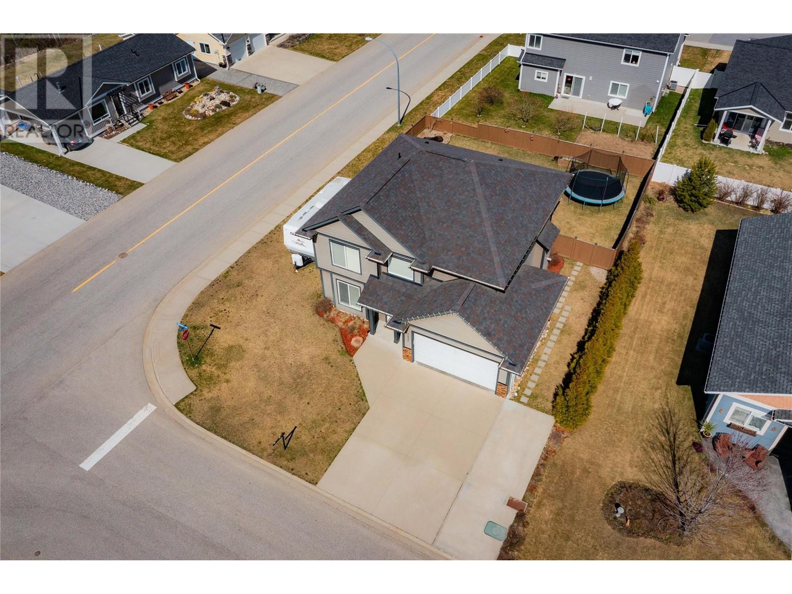 1537 Rosewood Lane, Castlegar, British Columbia  V1N 4X7 - Photo 48 - 10334351