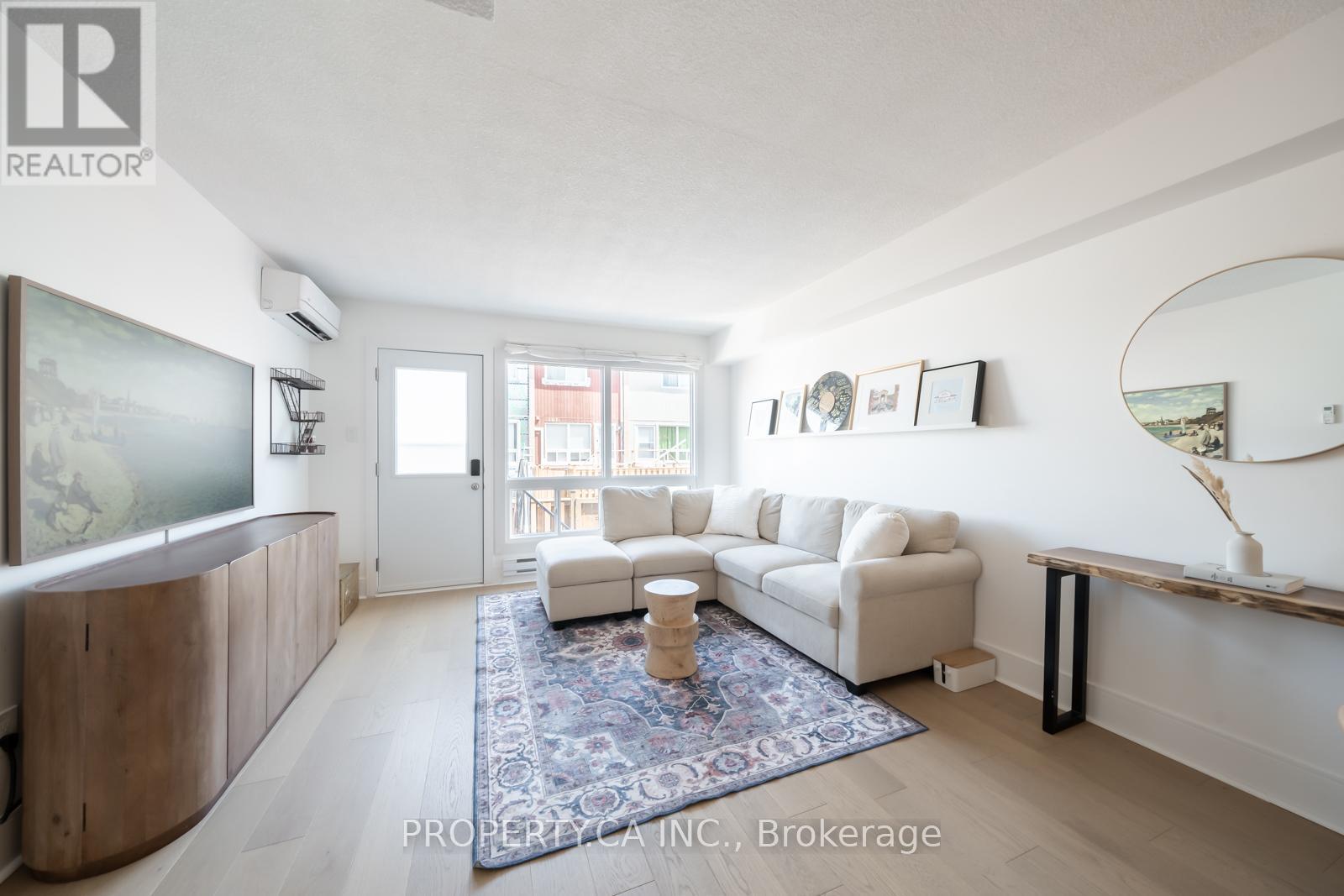 Property at 30 - 1209 QUEEN STREET E image 3