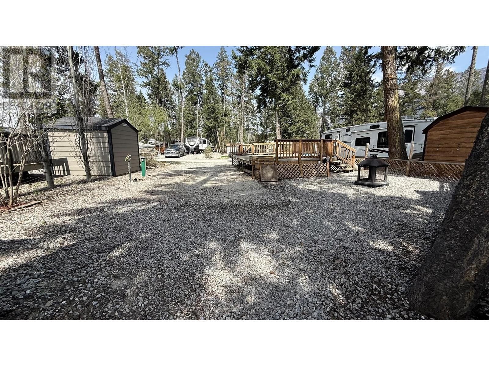4868 Riverview Drive Unit# 183, Edgewater, British Columbia  V0A 1E0 - Photo 12 - 10345754
