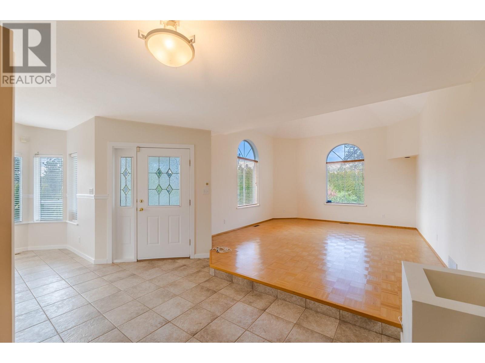 112 Sumac Ridge Drive, Summerland, British Columbia  V0H 1Z6 - Photo 4 - 10345735