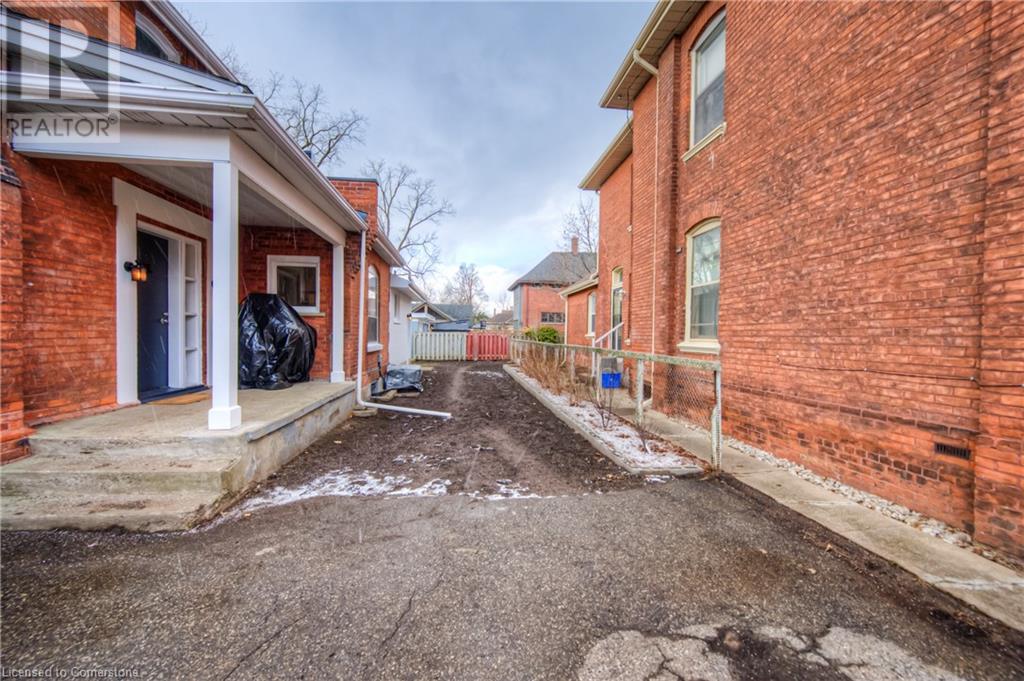 Property at 34 PALMERSTON Avenue image 4