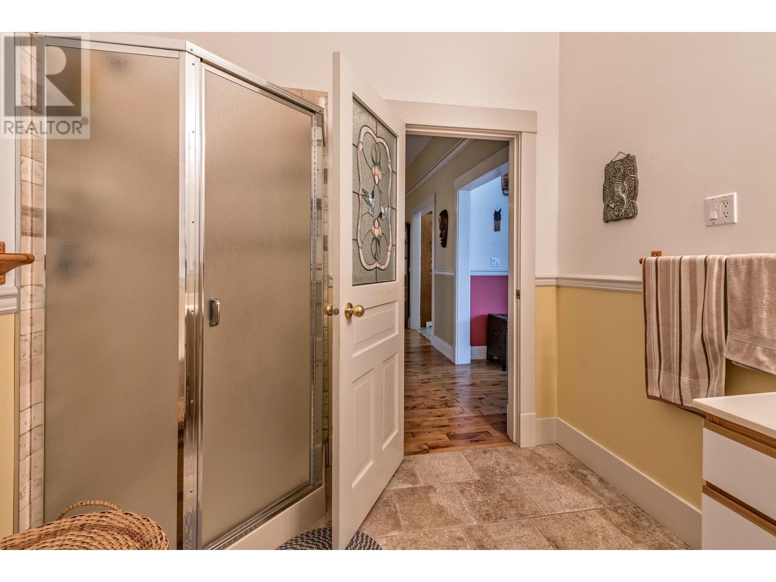 9739 Delcliffe Road, Vernon, British Columbia  V1H 1K9 - Photo 14 - 10313037