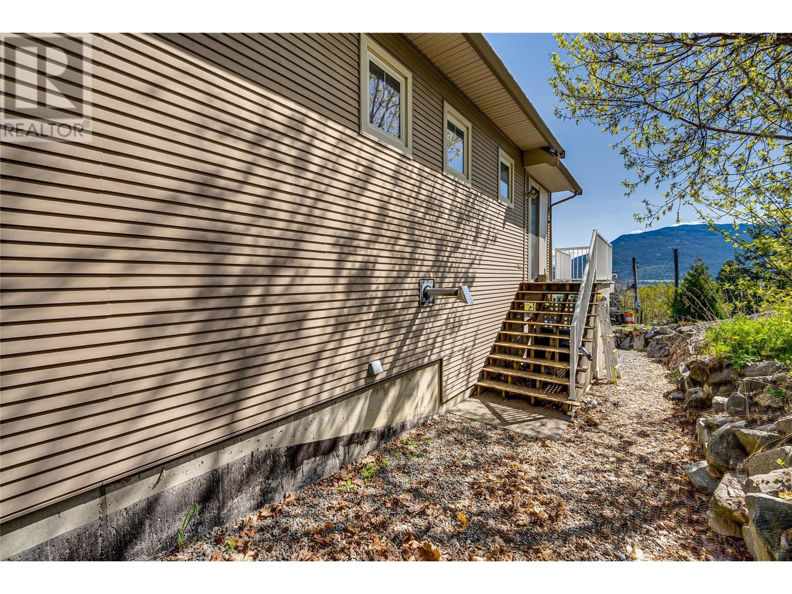 1220 Lawes Street, Enderby, British Columbia  V4Y 4B7 - Photo 51 - 10345636