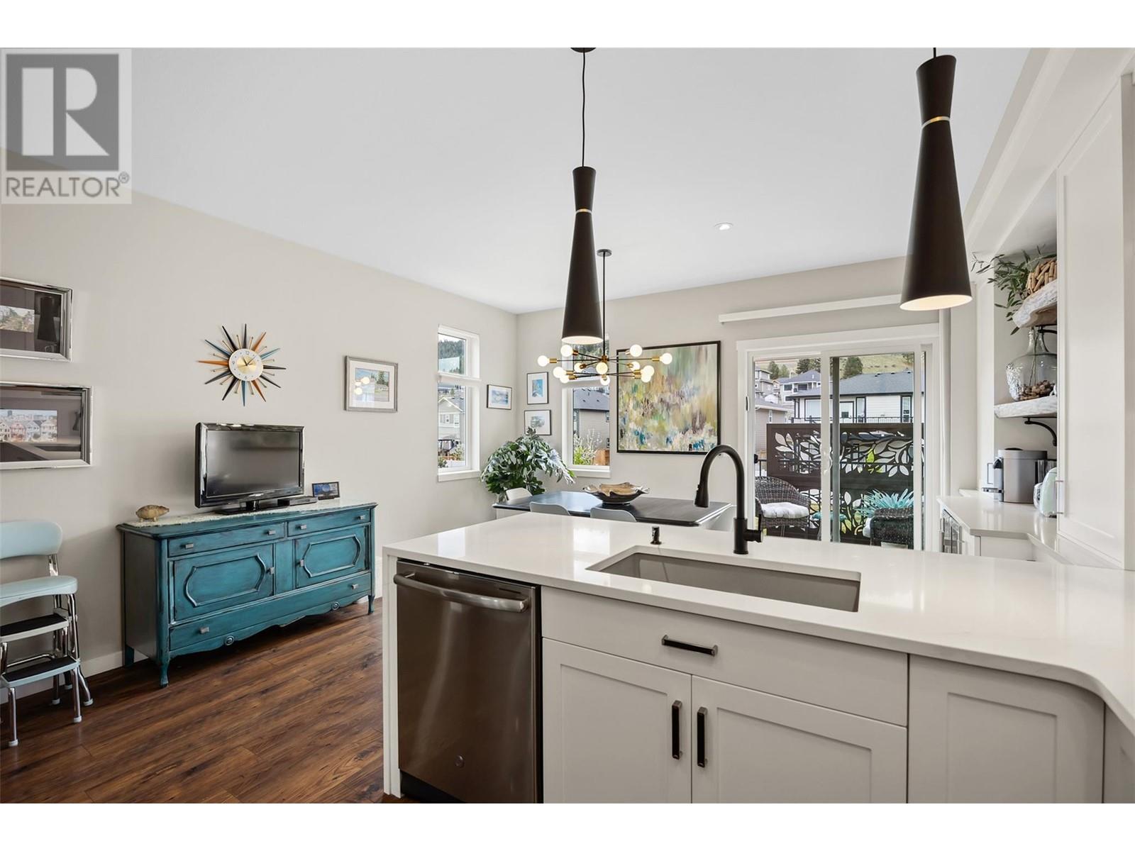 Property at 1951 QU'APPELLE Boulevard Unit# 108 image 4