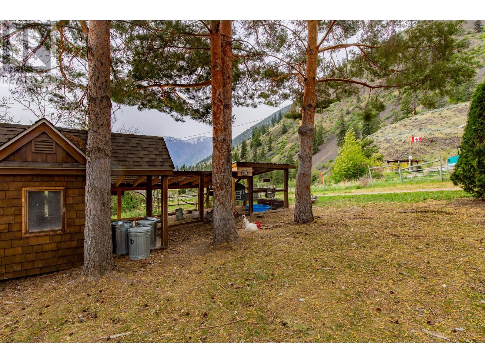 1216 Hwy 3a, Keremeos, British Columbia  V0X 1N4 - Photo 31 - 10345775