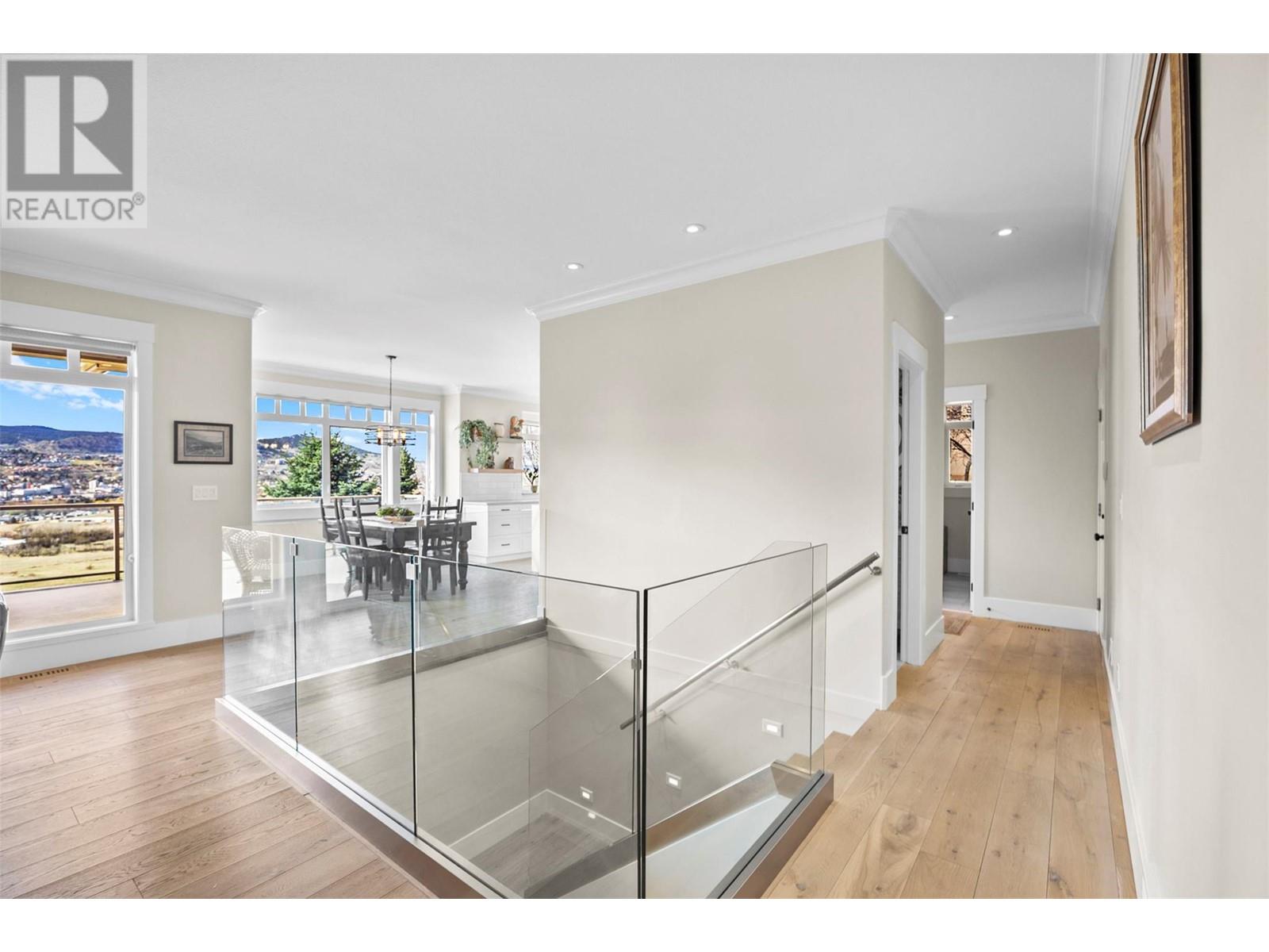 Property at 314 Mariposa Court image 1