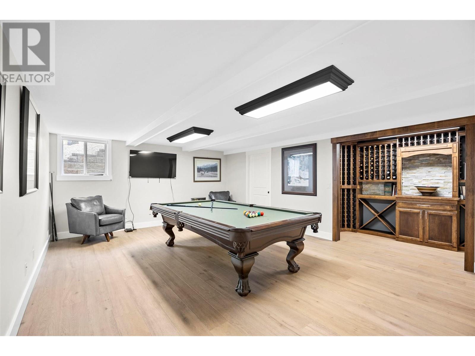 Property at 314 Mariposa Court image 5