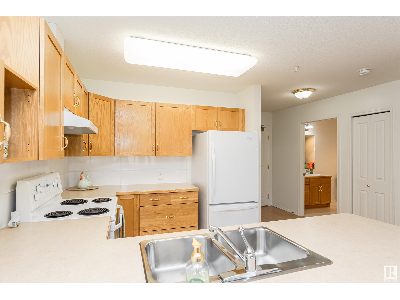 Property at #227 78 MCKENNEY AV image 4