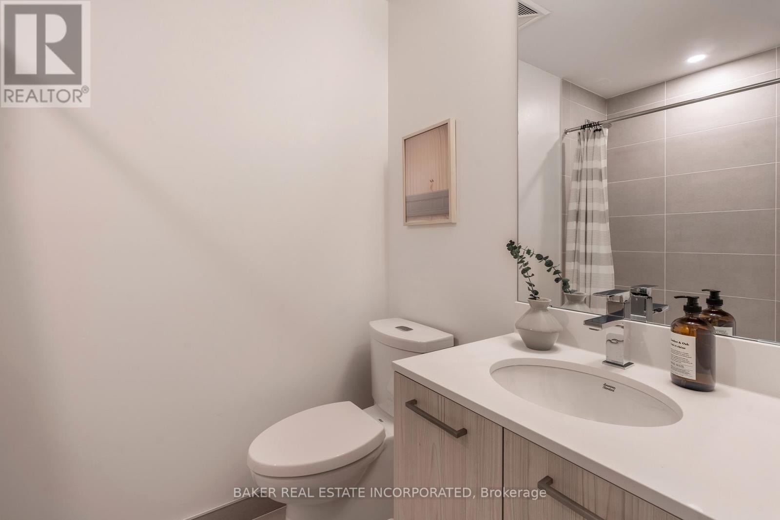 405 - 65 Mutual Street, Toronto, Ontario  M5B 0E5 - Photo 2 - C12114032