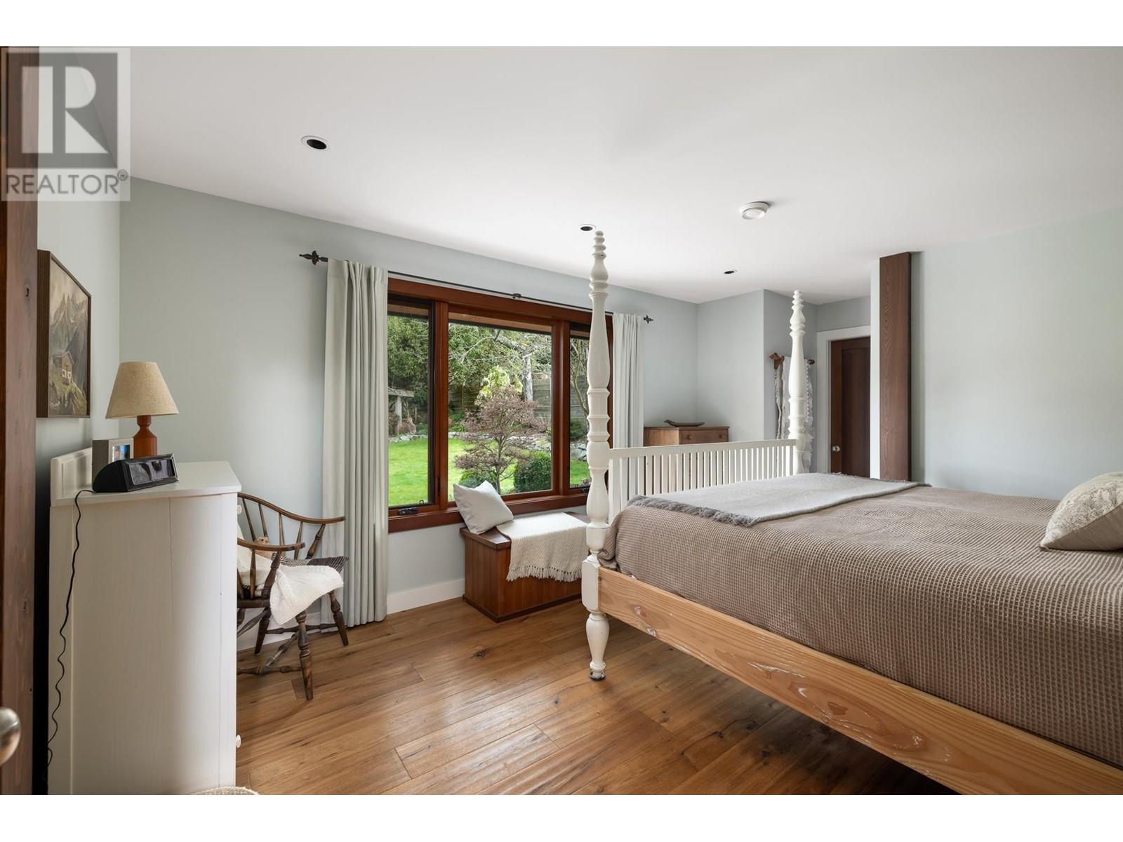 986 Tudor Avenue, North Vancouver, British Columbia  V7R 1X7 - Photo 29 - R2986844