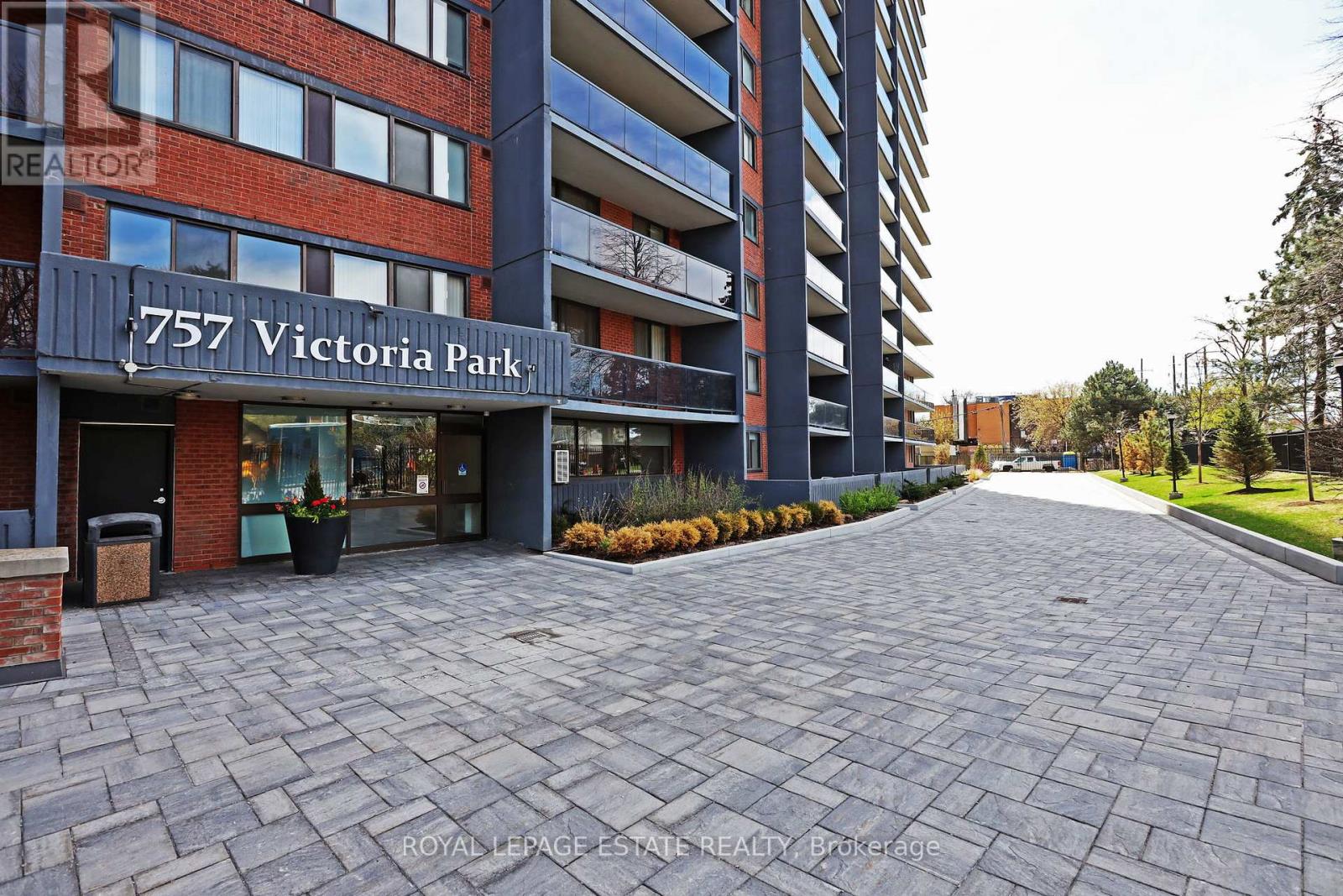 Property at 906 - 757 VICTORIA PARK AVENUE image 3