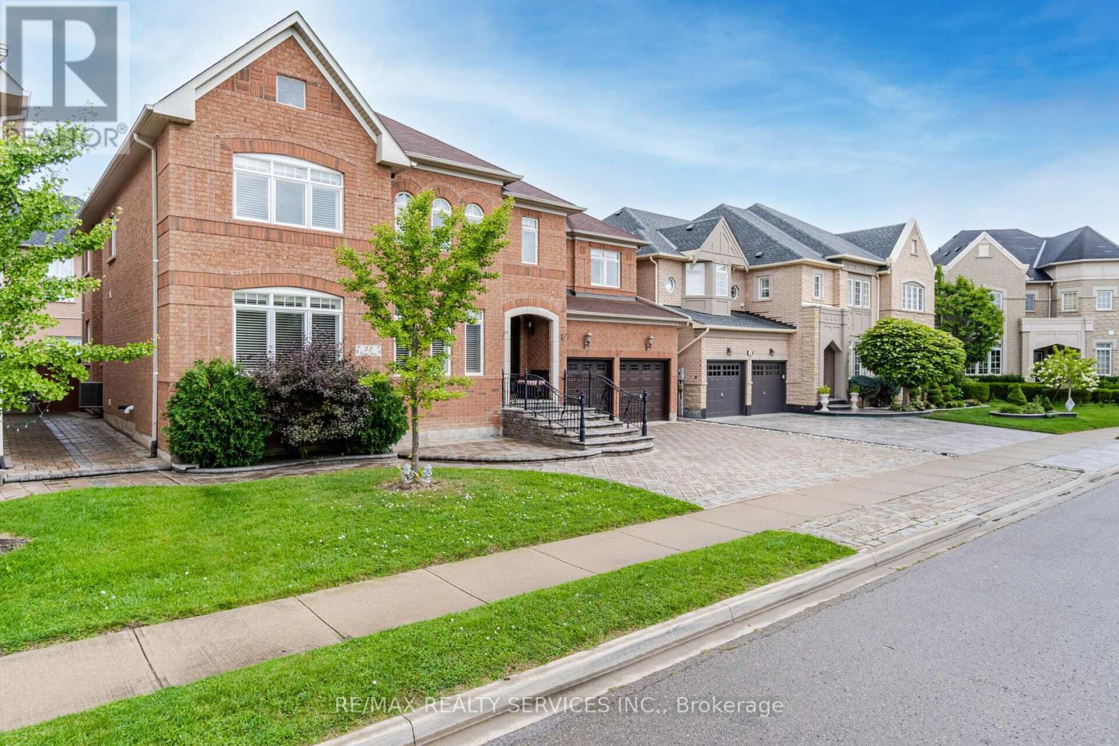 Property at 32 RADIAL STREET image 1