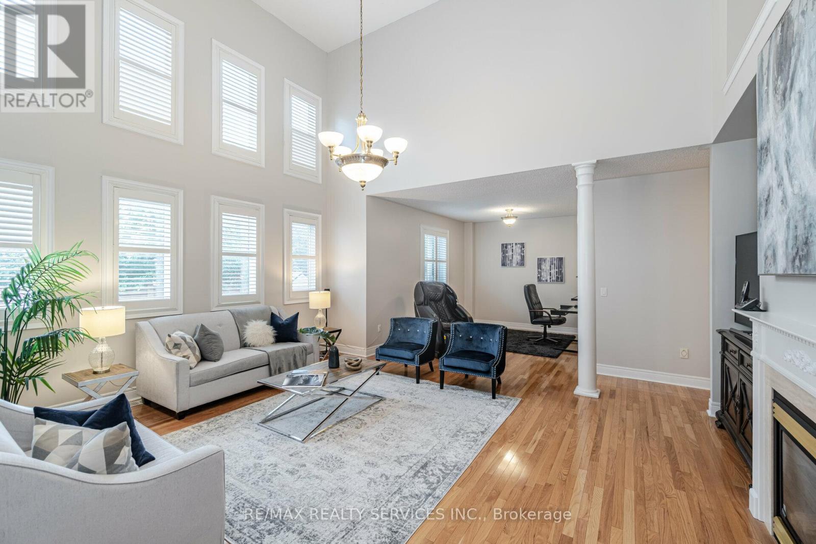 32 Radial Street, Brampton, Ontario  L6Y 5K7 - Photo 16 - W12114029