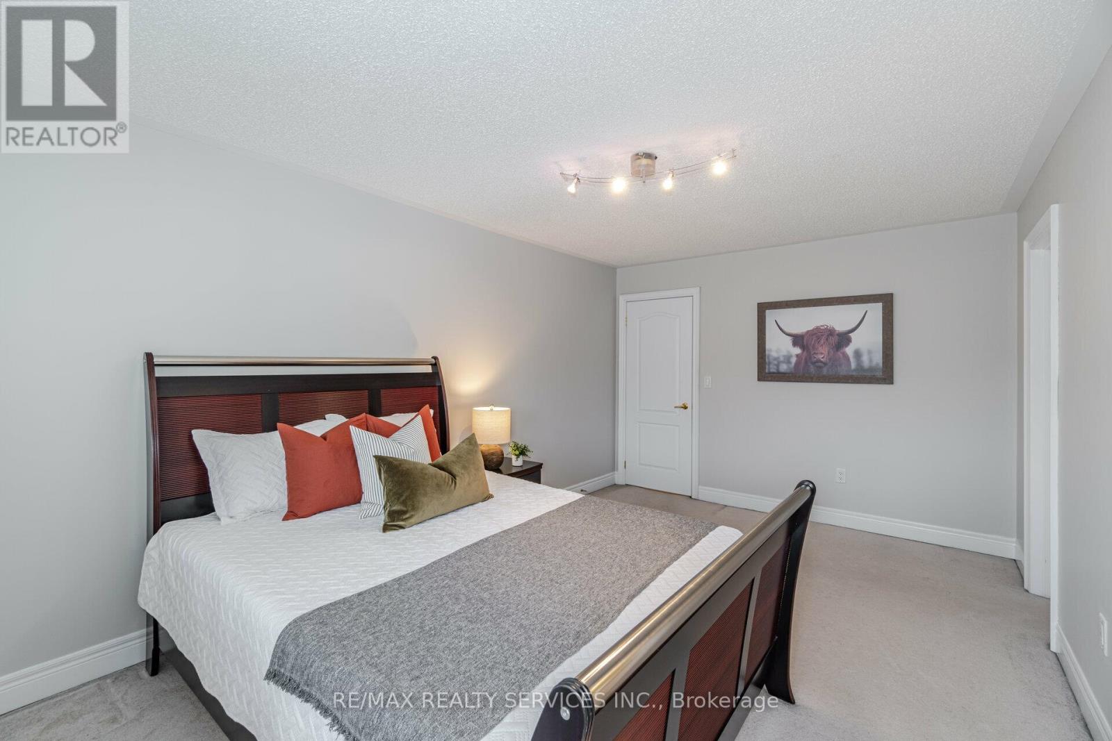 32 Radial Street, Brampton, Ontario  L6Y 5K7 - Photo 29 - W12114029