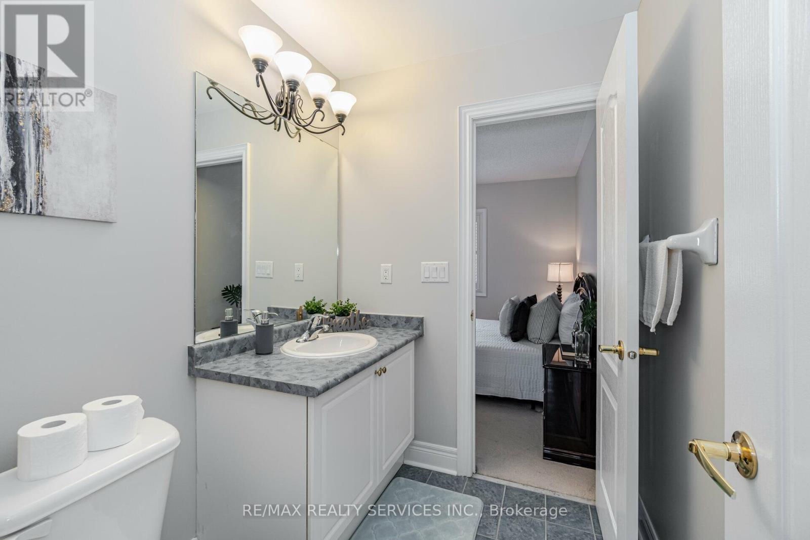 32 Radial Street, Brampton, Ontario  L6Y 5K7 - Photo 34 - W12114029