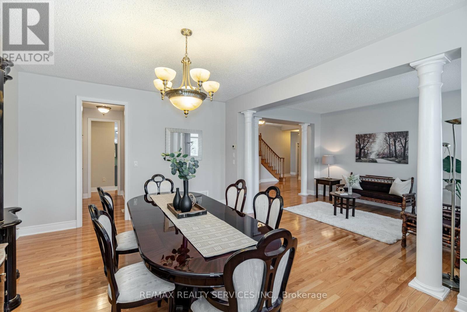 32 Radial Street, Brampton, Ontario  L6Y 5K7 - Photo 7 - W12114029
