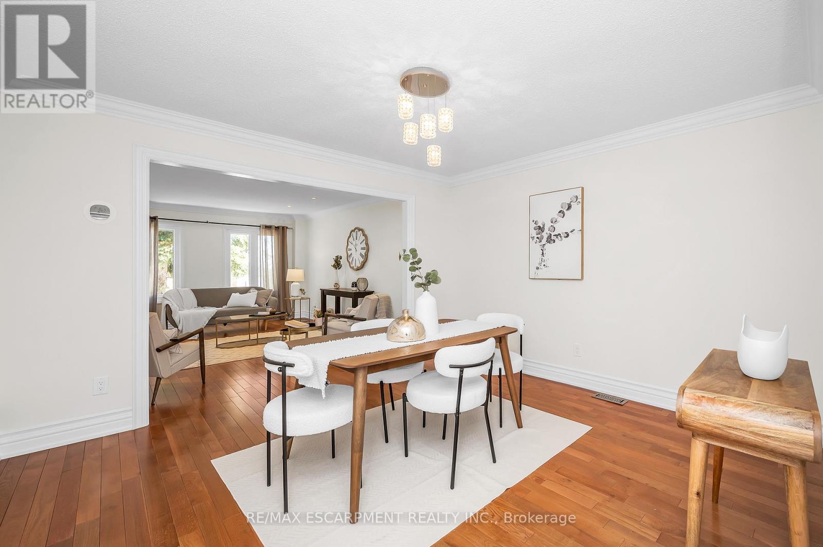 2728 Guilford Crescent, Oakville, Ontario  L6J 6Z8 - Photo 7 - W12114059
