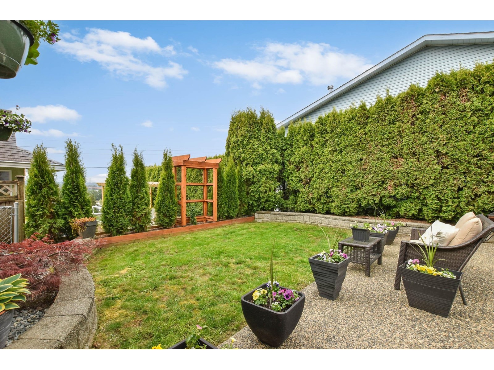 7461 Murray Street, Mission, British Columbia  V2V 4A8 - Photo 4 - R2995513