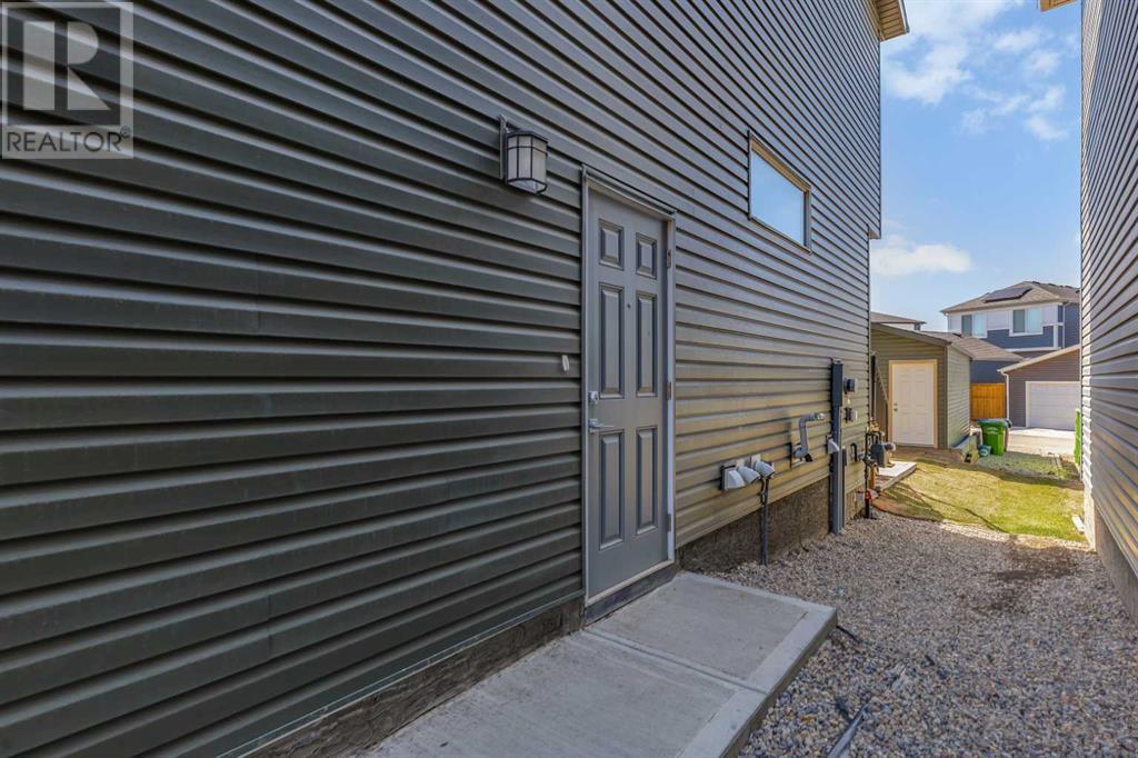 Property at 23 Ambleton Street NW image 3