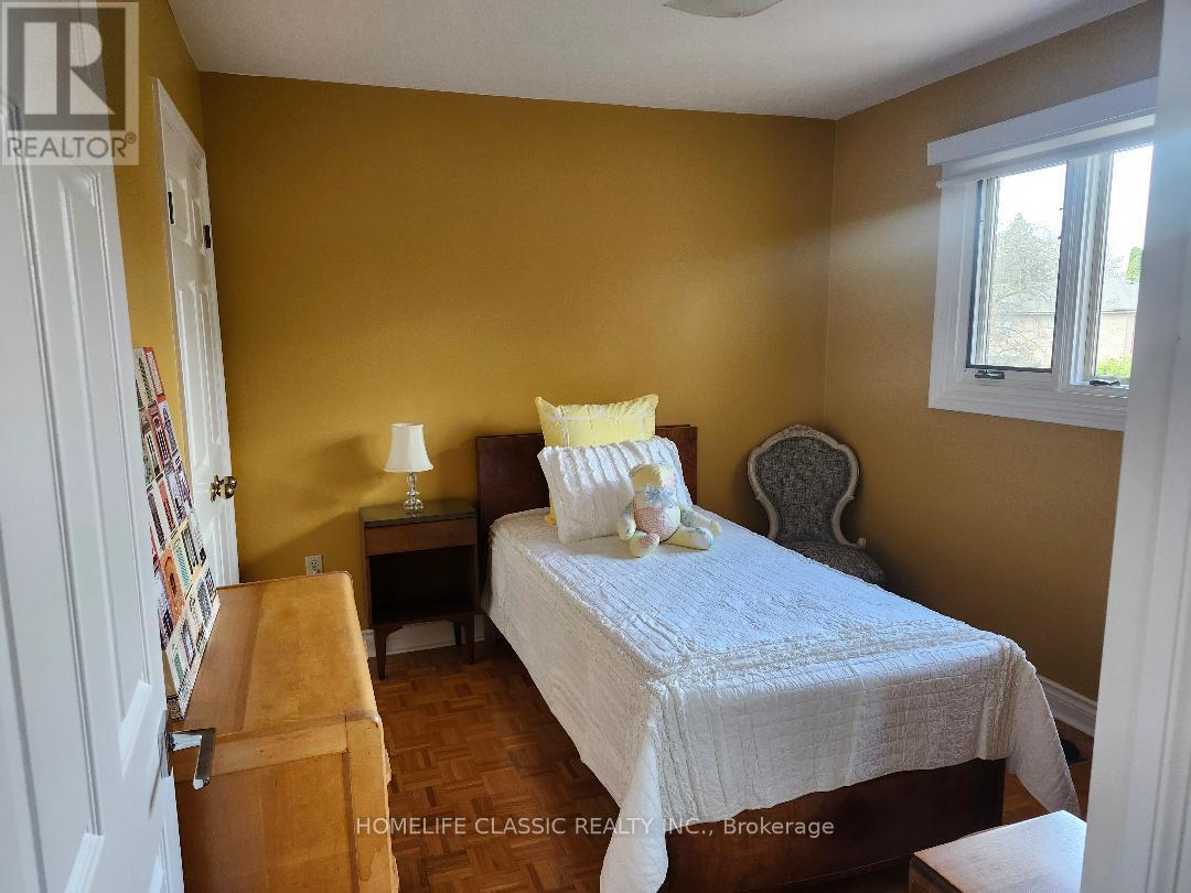 18a Roosevelt Drive, Richmond Hill, Ontario  L4C 6V3 - Photo 25 - N12113753