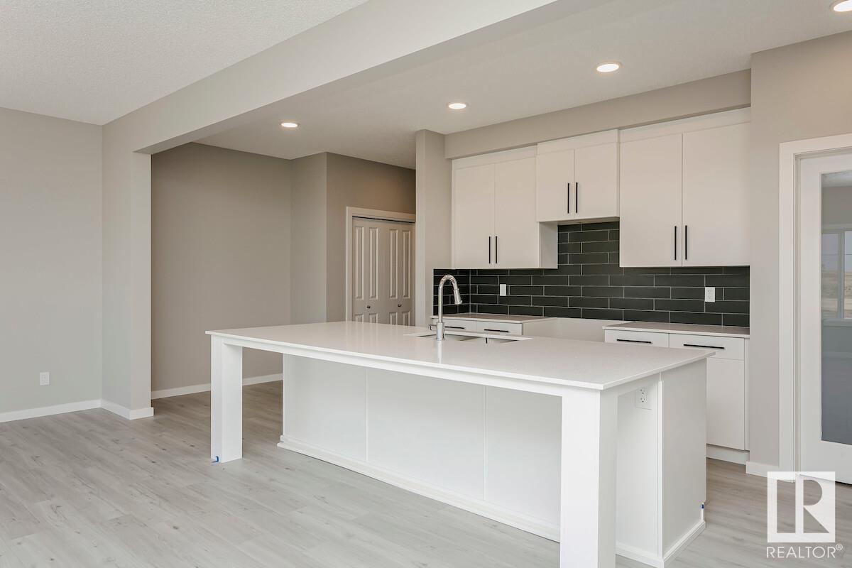 17439 2 St Nw, Edmonton, Alberta  T5Y 4G6 - Photo 10 - E4420522