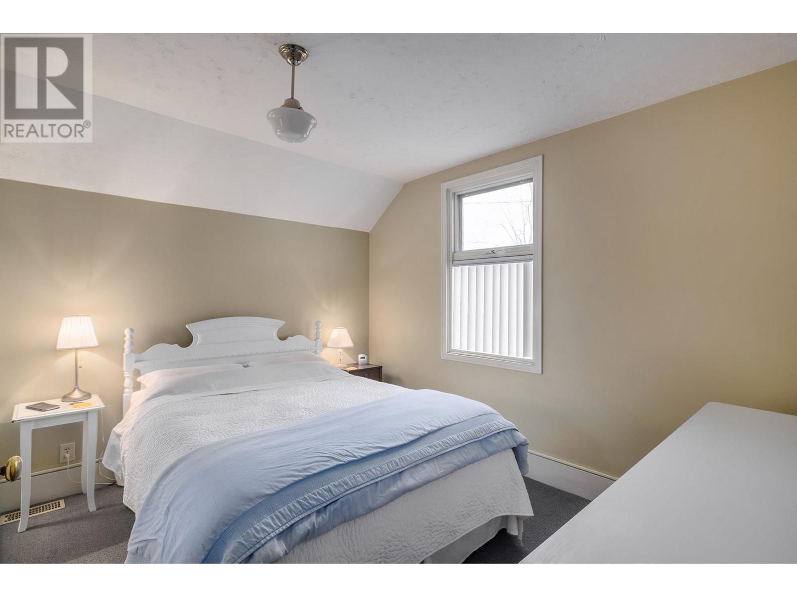 1537 Lakeview Street, Kelowna, British Columbia  V1Y 6N1 - Photo 20 - 10341509