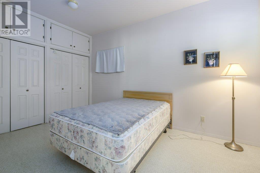 535 W 15th Street, North Vancouver, British Columbia  V7M 1S8 - Photo 14 - R2996532