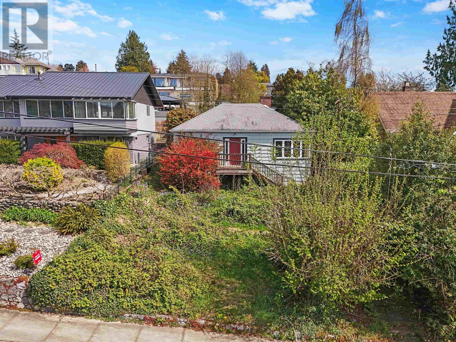 Property at 1224 21ST STREET image 5