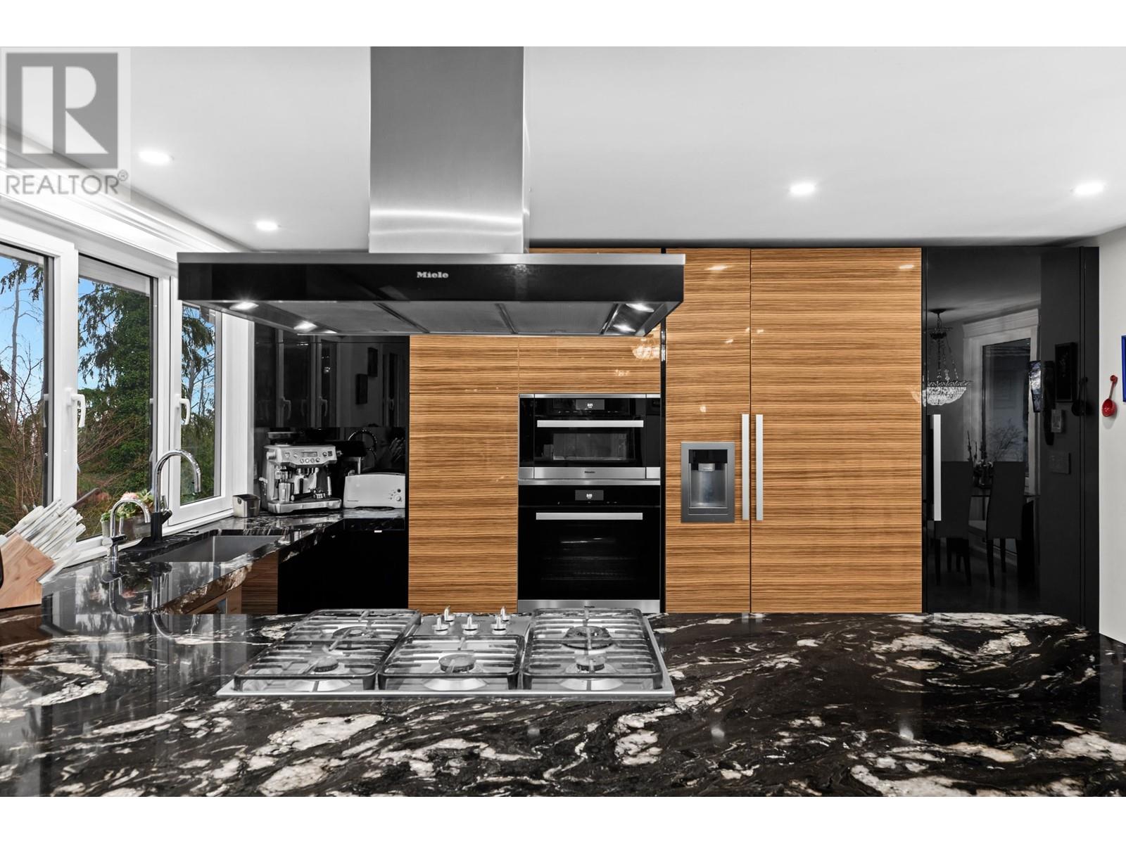 1162 Chartwell Crescent, West Vancouver, British Columbia  V7S 2P8 - Photo 5 - R2996555