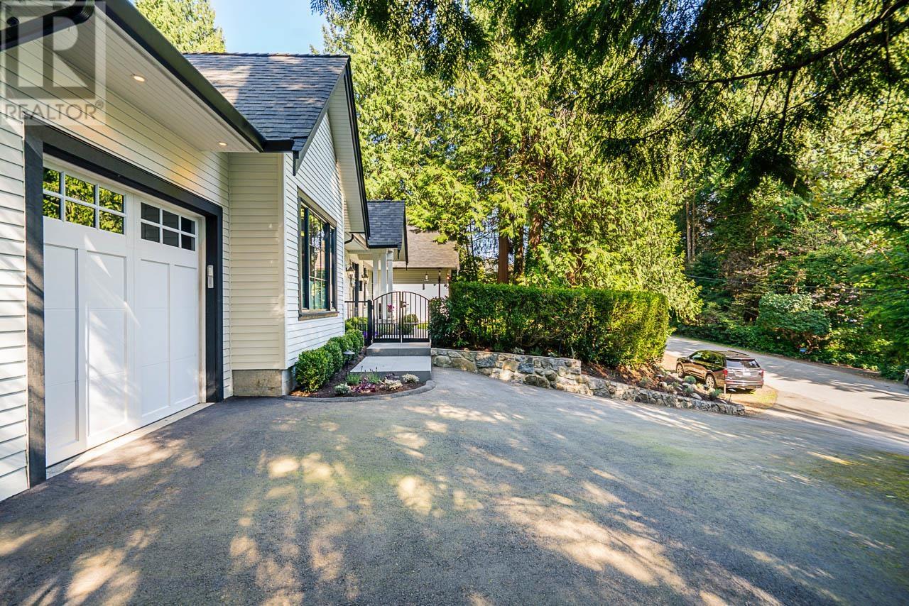Property at 435 MACBETH CRESCENT image 3