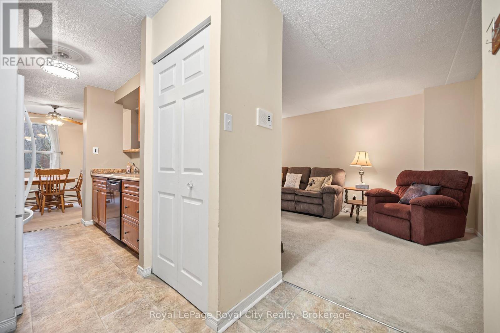 Property at 208 - 75 SILVERCREEK PARKWAY N image 5