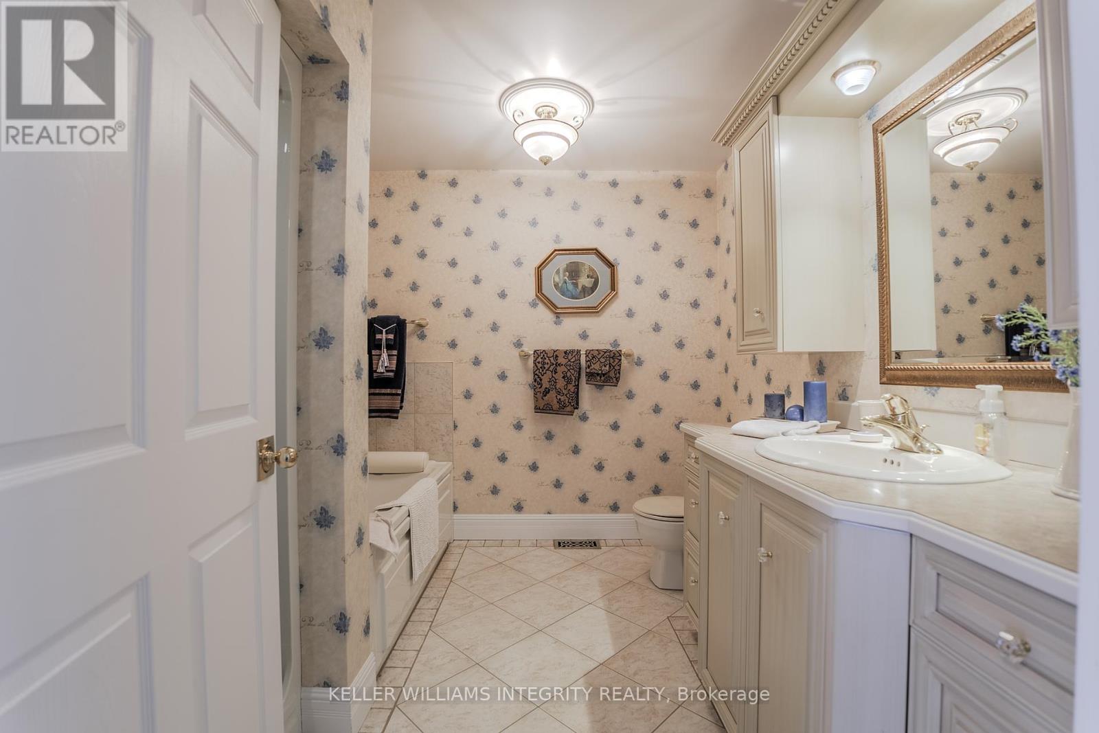 6780 Pilon Point Road, South Glengarry, Ontario  K0C 2E0 - Photo 14 - X12114089