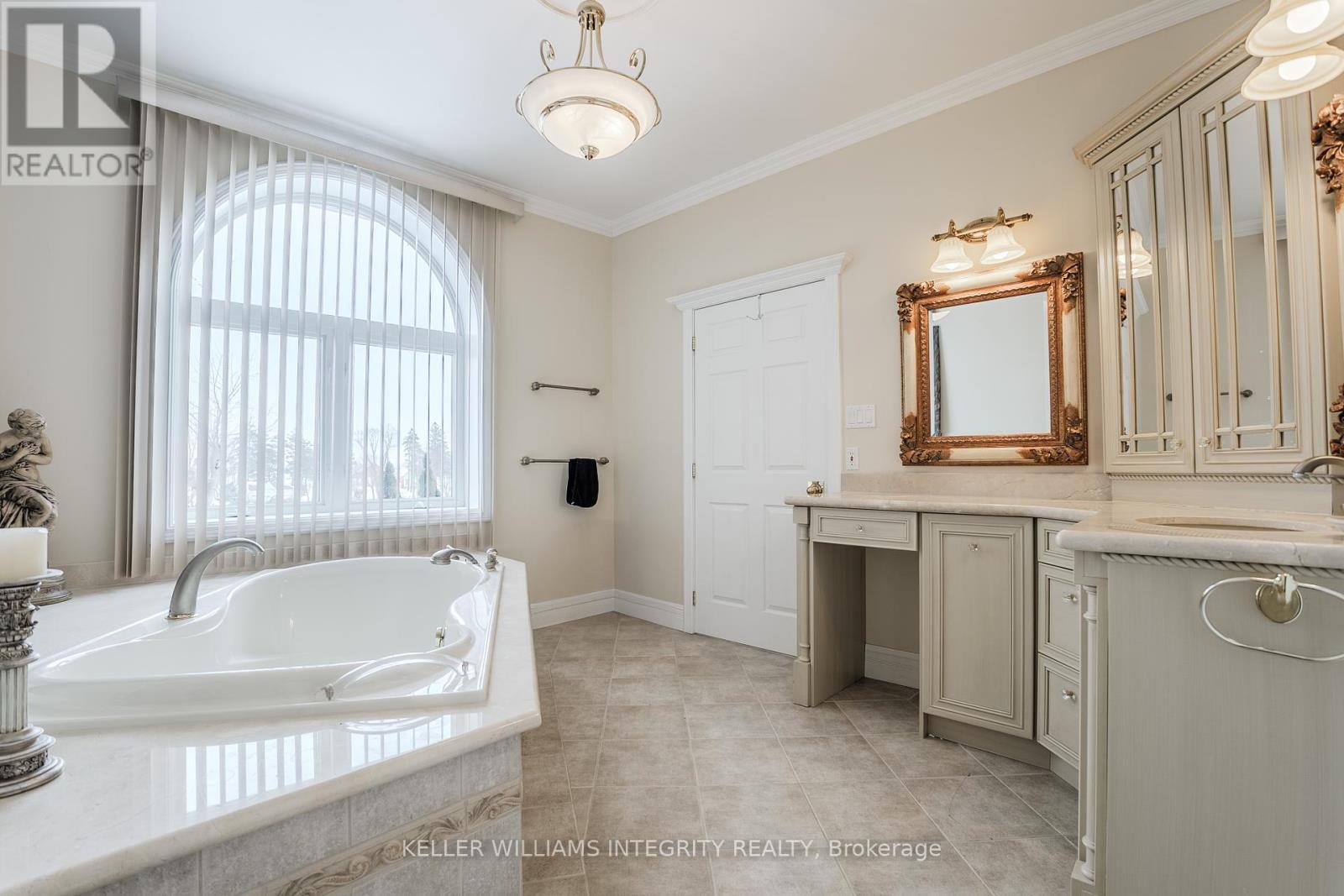 6780 Pilon Point Road, South Glengarry, Ontario  K0C 2E0 - Photo 23 - X12114089