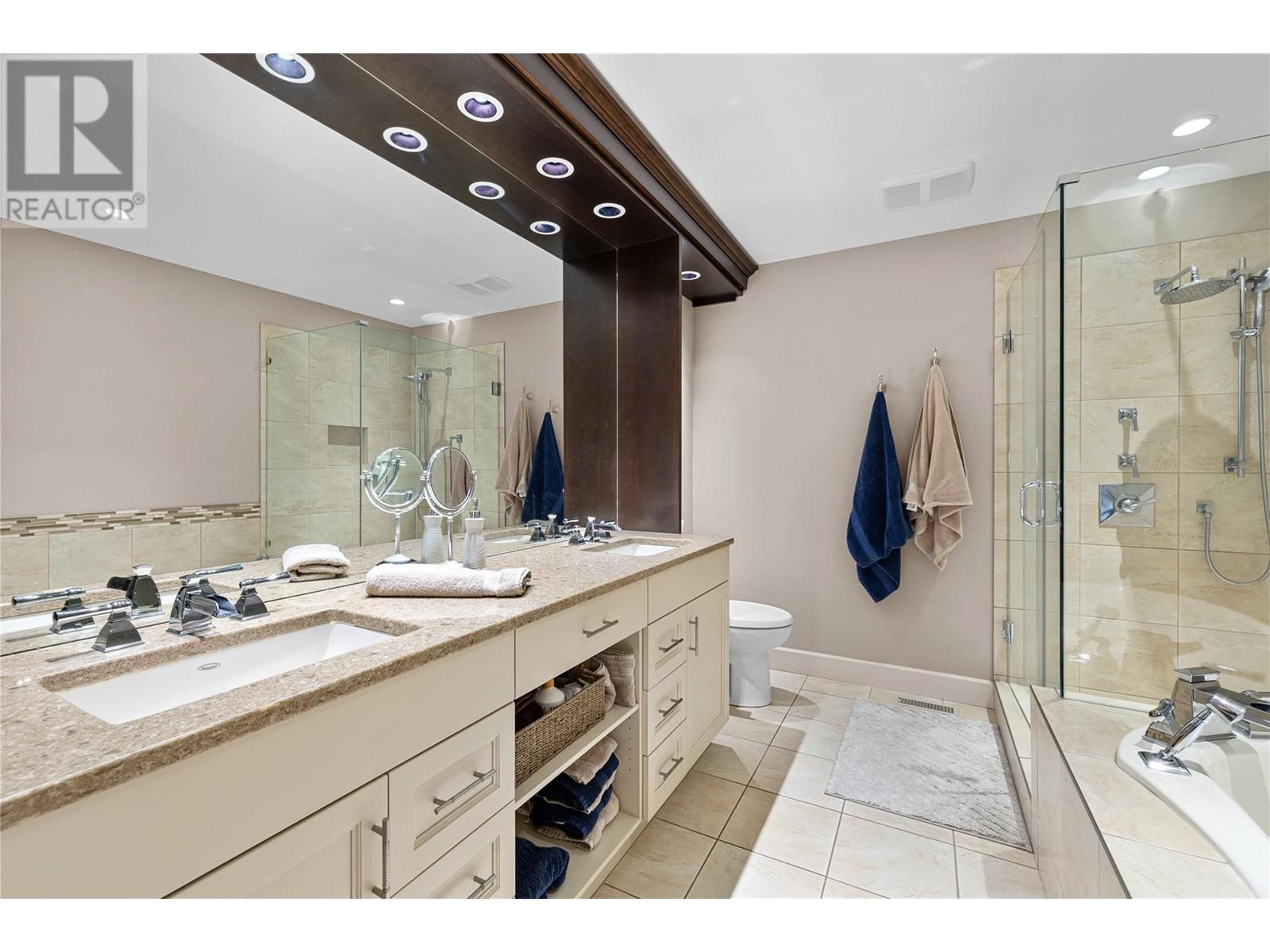 3560 Riviera Drive, Kelowna, British Columbia  V1X 8E4 - Photo 40 - 10345738