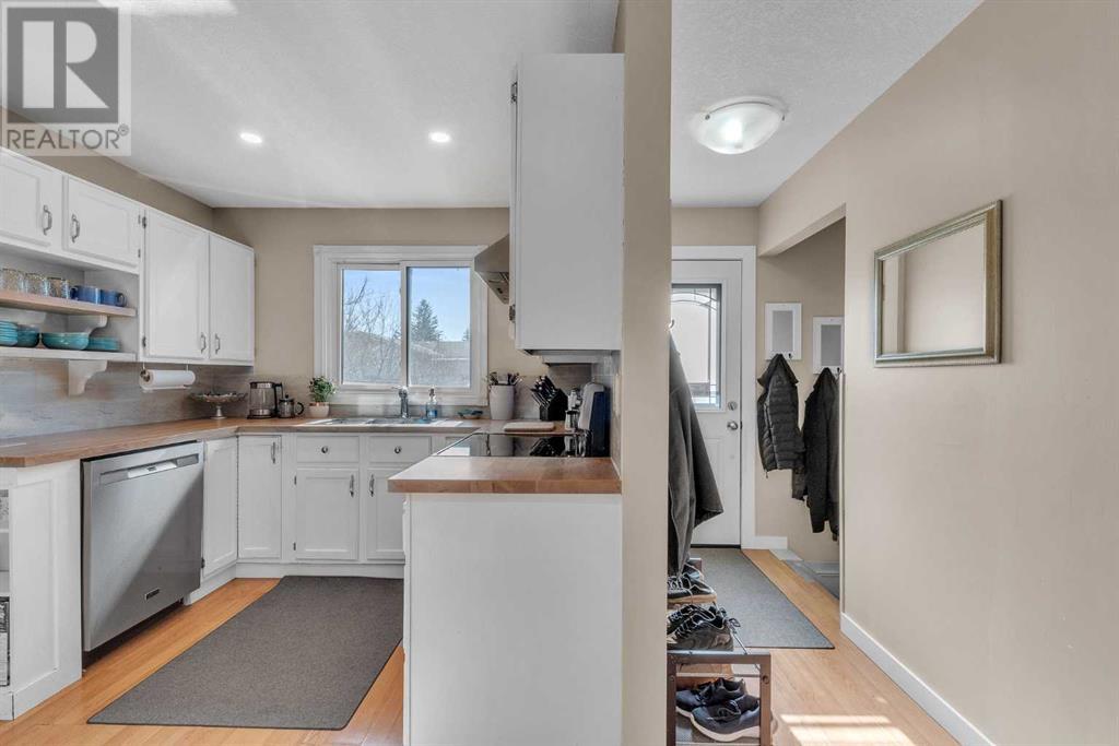 14015 Deer Ridge Drive Se, Calgary, Alberta  T2J 5R5 - Photo 15 - A2211534