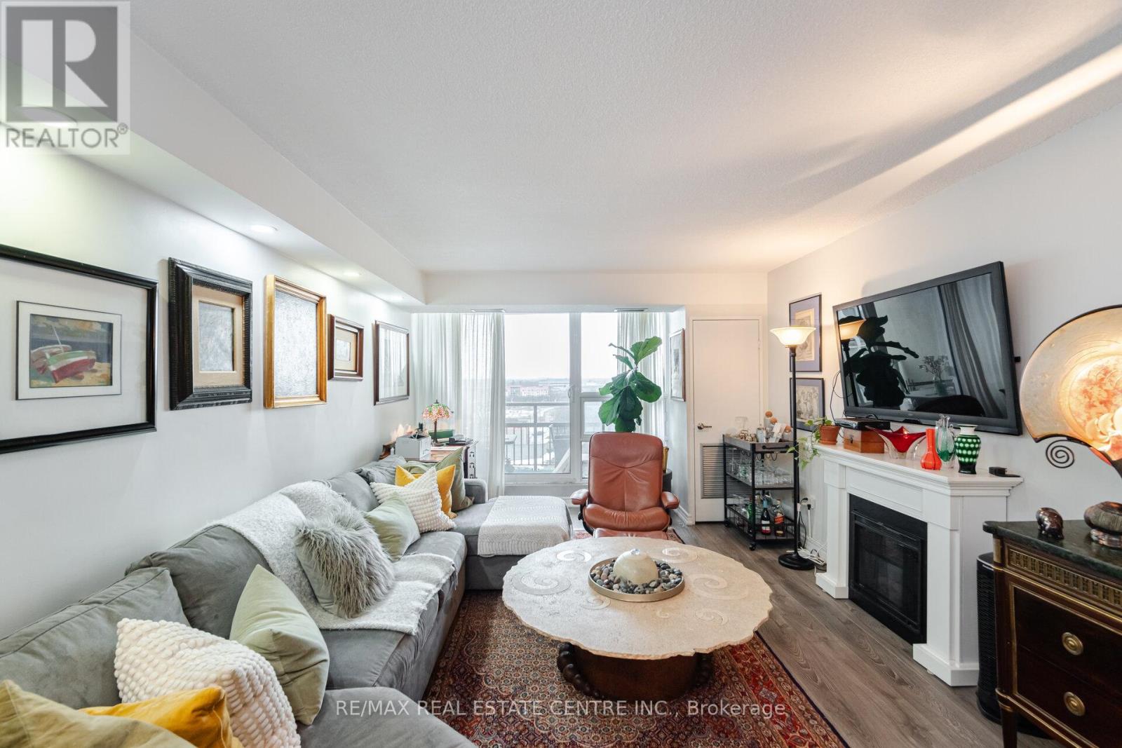 706 - 1359 White Oaks Boulevard, Oakville, Ontario  L6H 2R8 - Photo 15 - W12114097