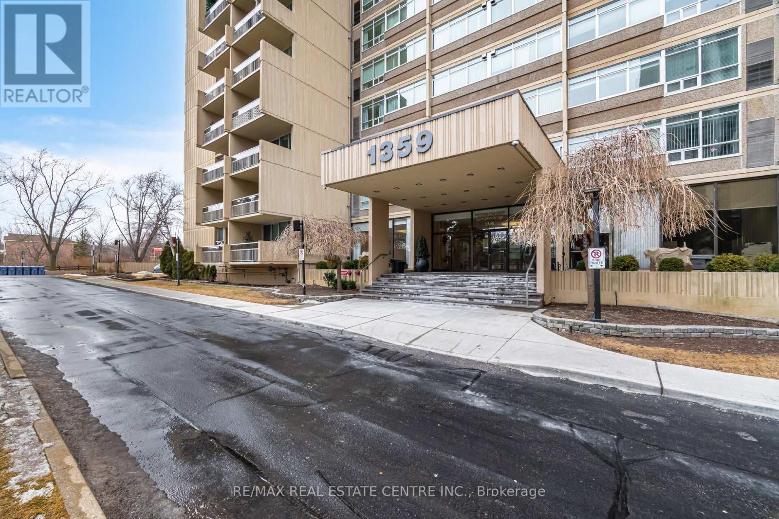 706 - 1359 White Oaks Boulevard, Oakville, Ontario  L6H 2R8 - Photo 32 - W12114097