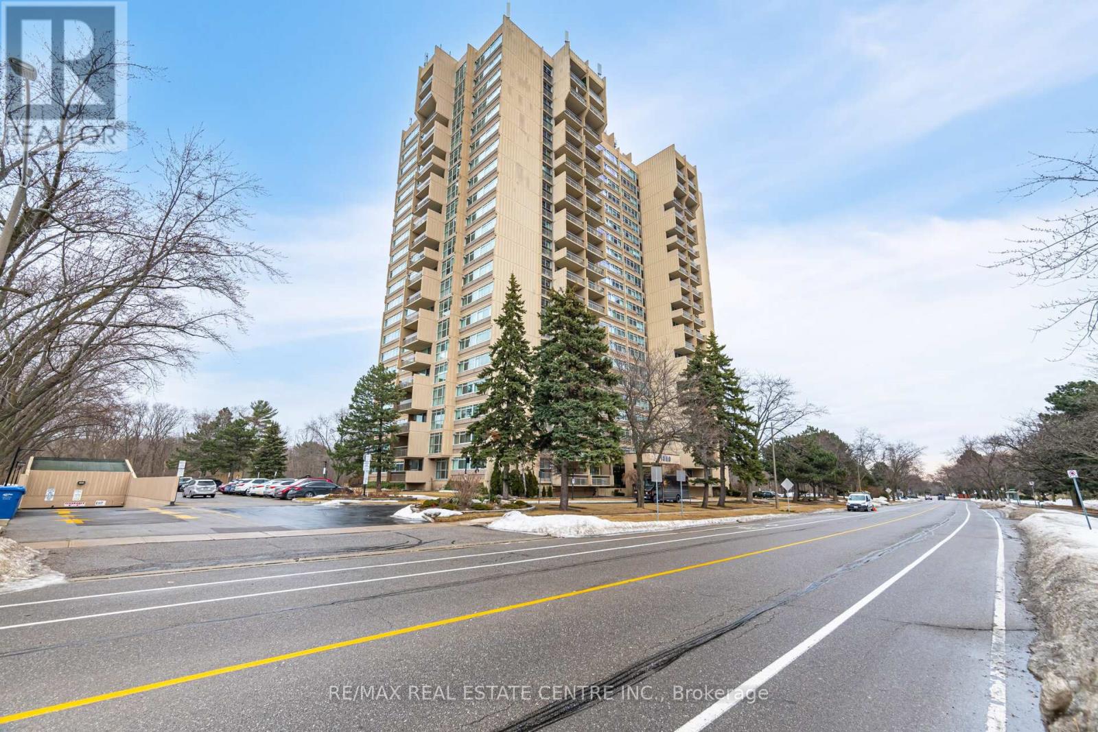 706 - 1359 White Oaks Boulevard, Oakville, Ontario  L6H 2R8 - Photo 34 - W12114097