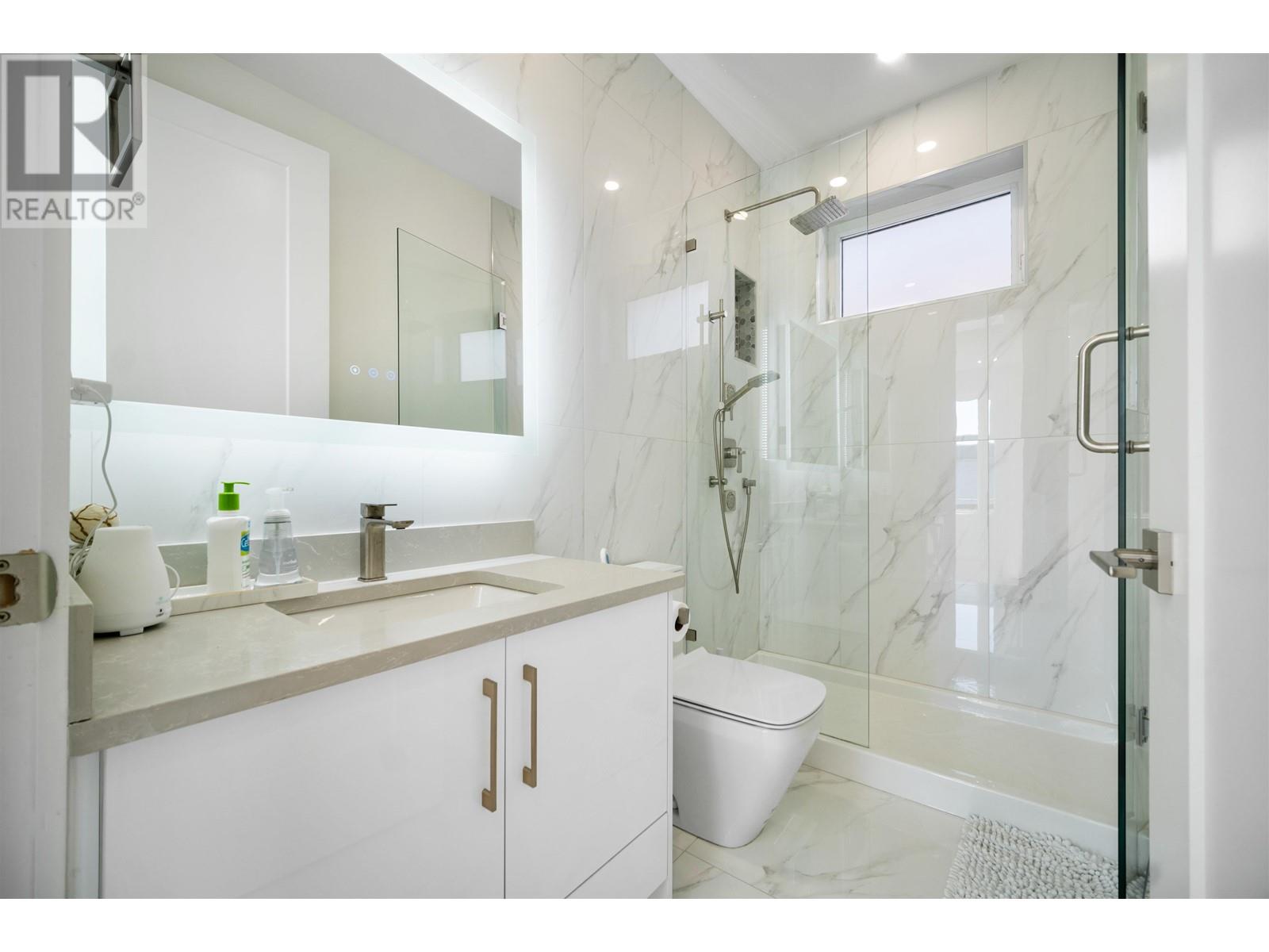 7666 Ontario Street, Vancouver, British Columbia  V5X 3C5 - Photo 25 - R2996283