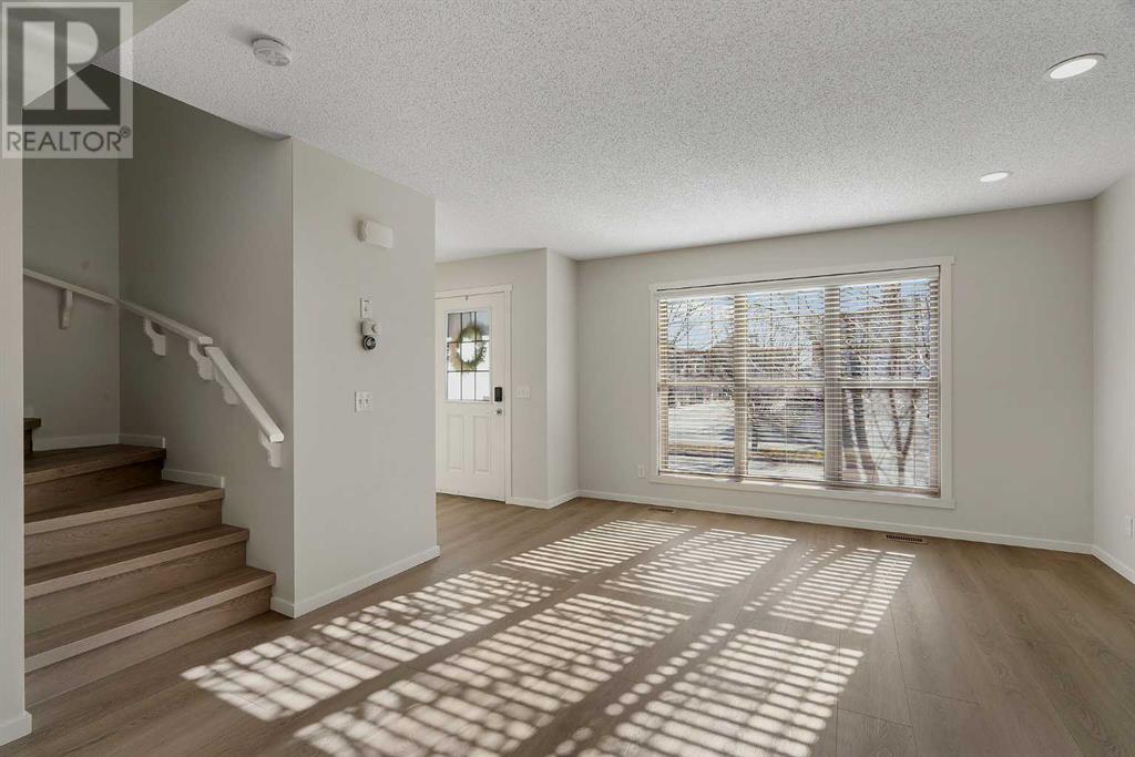 147 89 Street Sw, Calgary, Alberta  T3H 0M4 - Photo 10 - A2215333