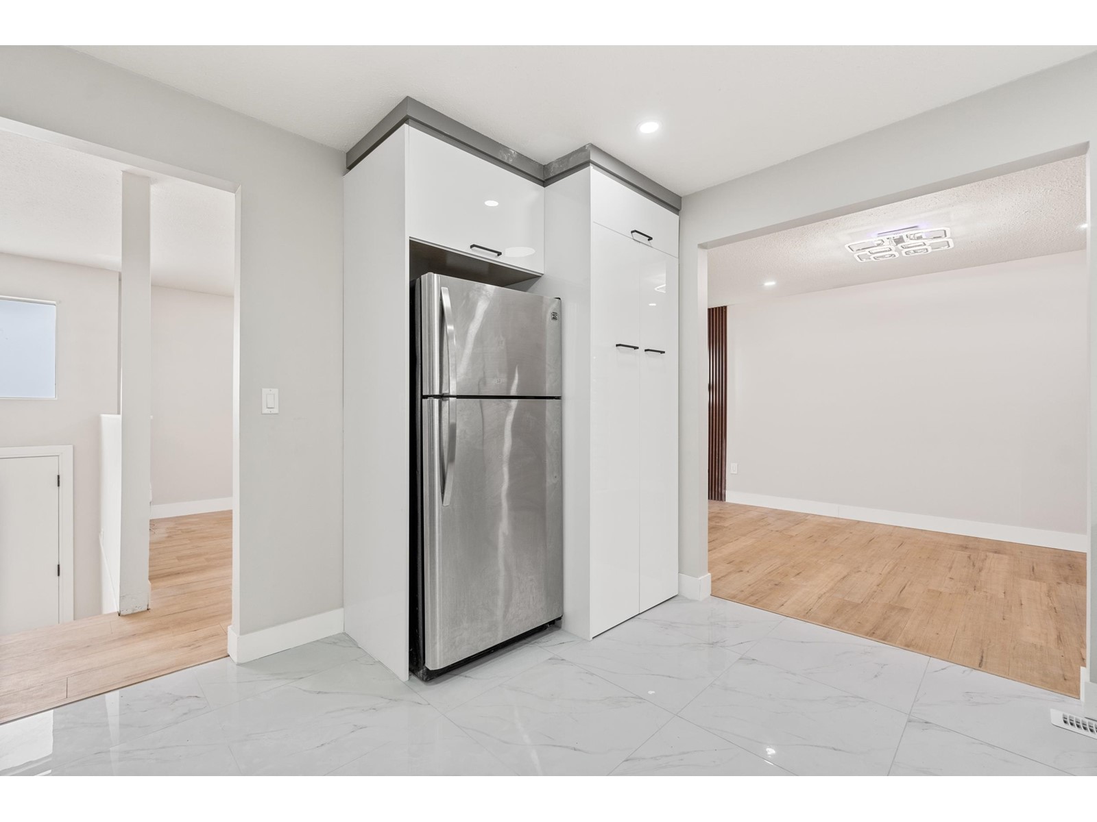 3350 Clearbrook Road, Abbotsford, British Columbia  V2T 4T4 - Photo 9 - R2996033