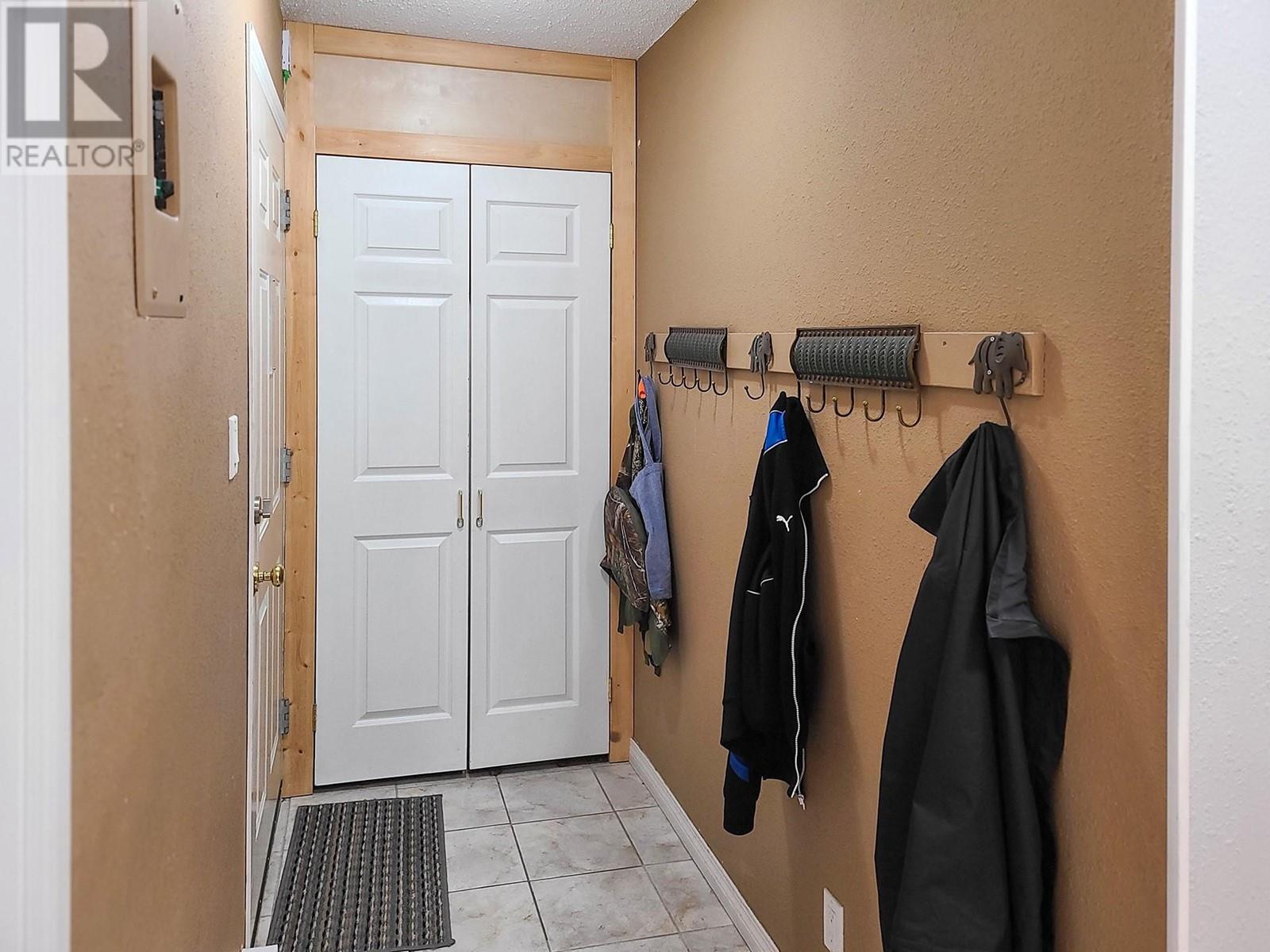 930 Dogwood Drive Unit# 1033, Kimberley, British Columbia  V1A 2Y4 - Photo 3 - 10344151