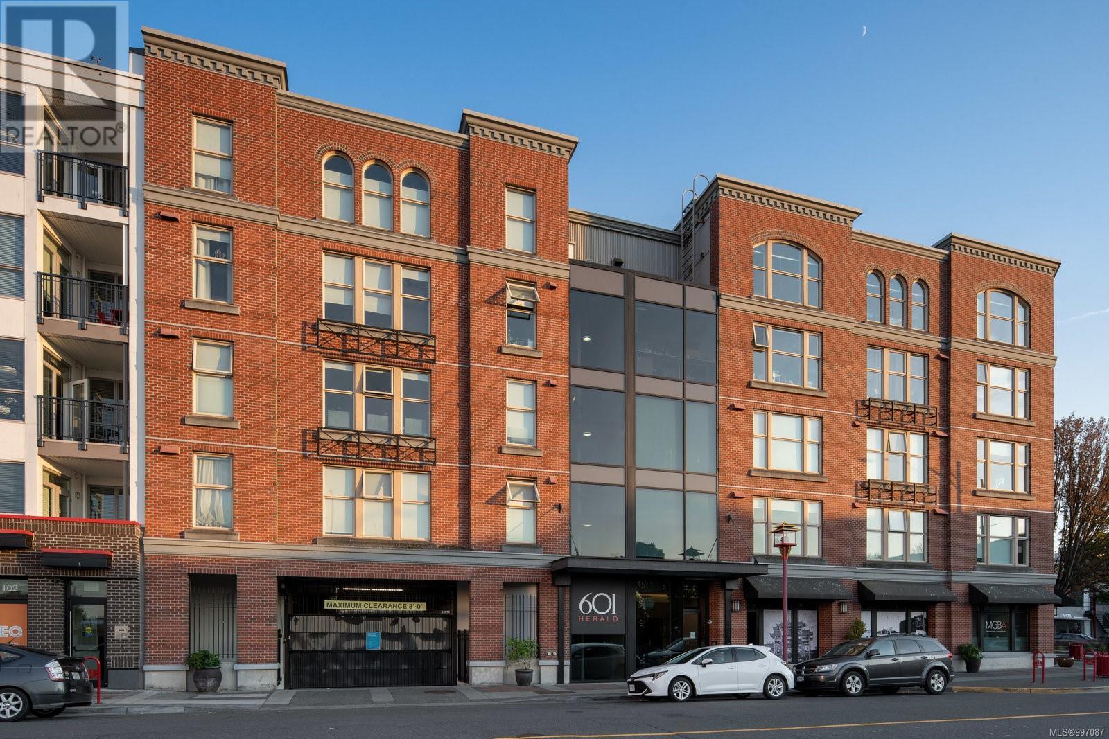 402 601 Herald St, Victoria, British Columbia