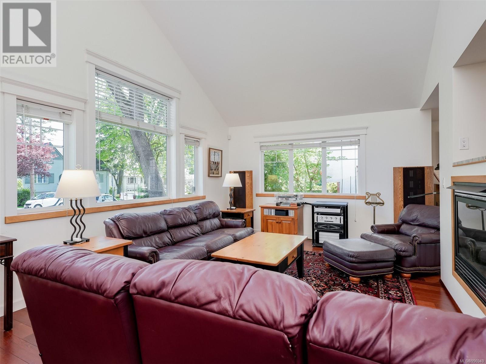 Property at 1464 St. Patrick St image 4