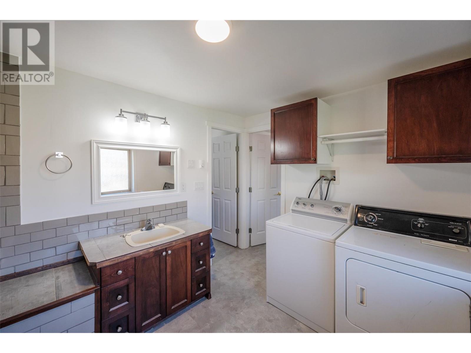 8134 River Road, Oliver, British Columbia  V0H 1T5 - Photo 43 - 10345772