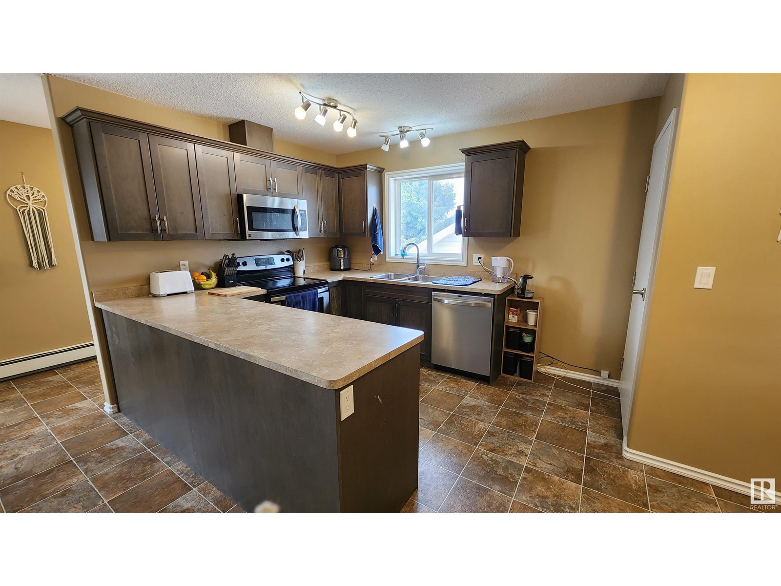 4910 51 Av, Elk Point, Alberta  T0A 1A0 - Photo 9 - E4433499