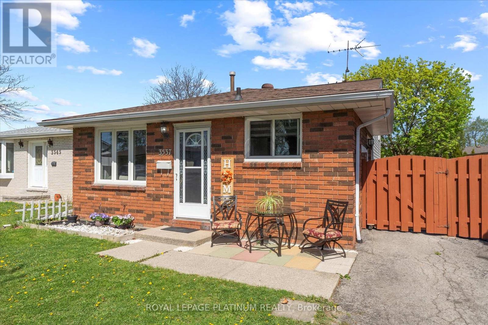 Property at 3537 HEMLOCK ROAD image 2