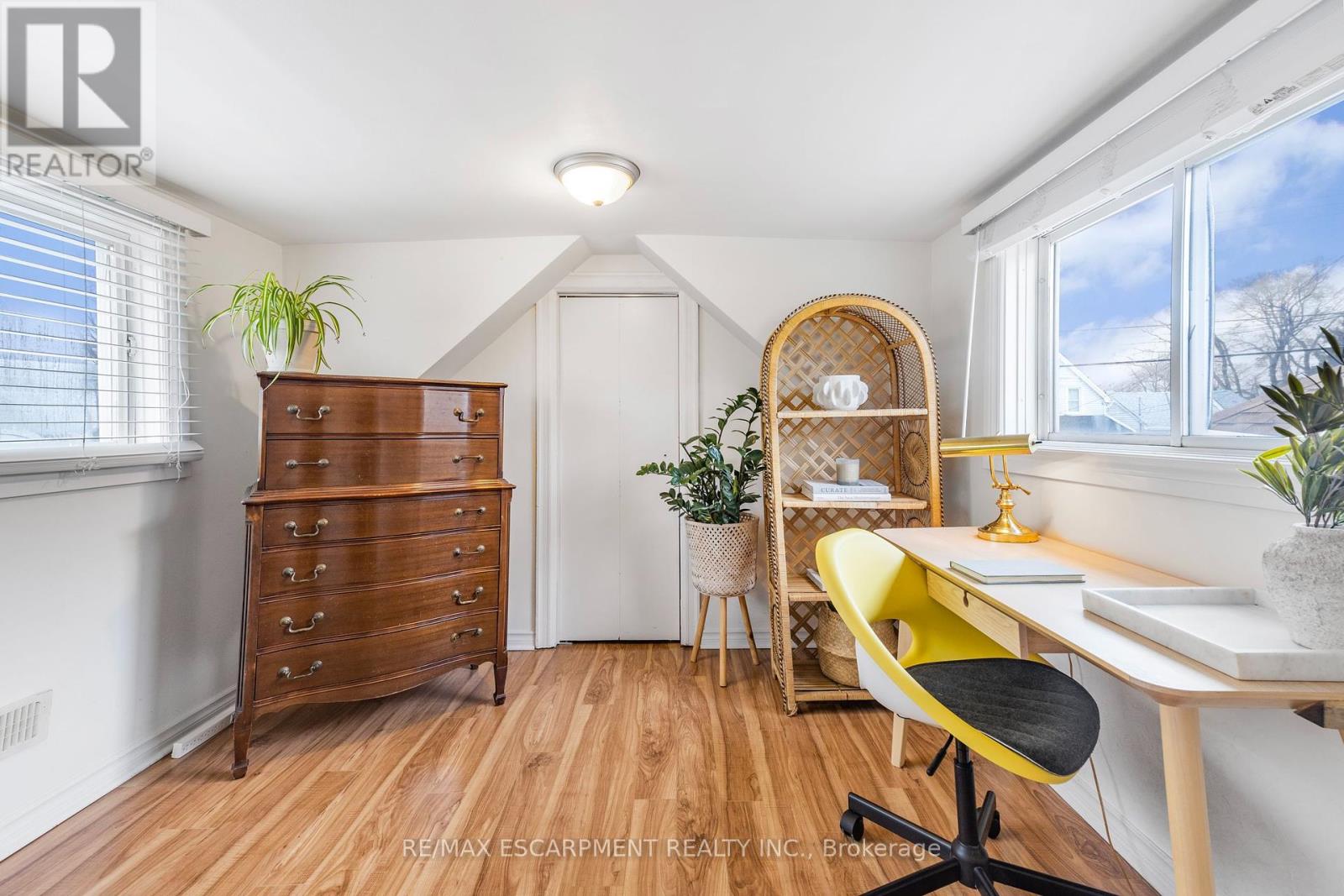 37 East 23rd Street, Hamilton, Ontario  L8V 2W5 - Photo 18 - X12114116